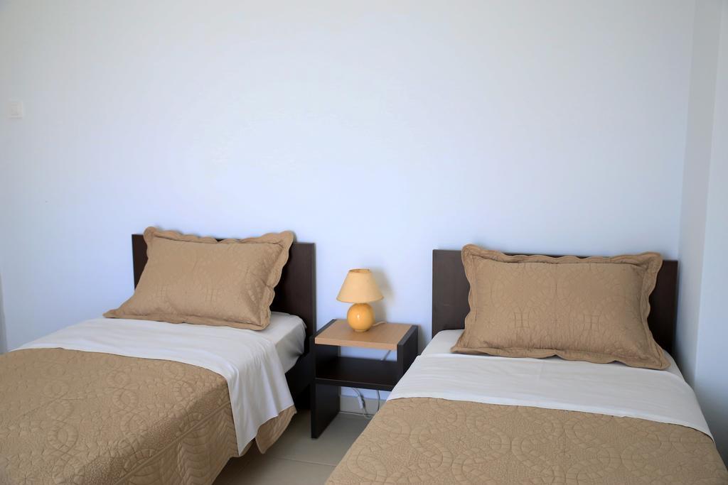 Vari Beach Hotel Екстериор снимка