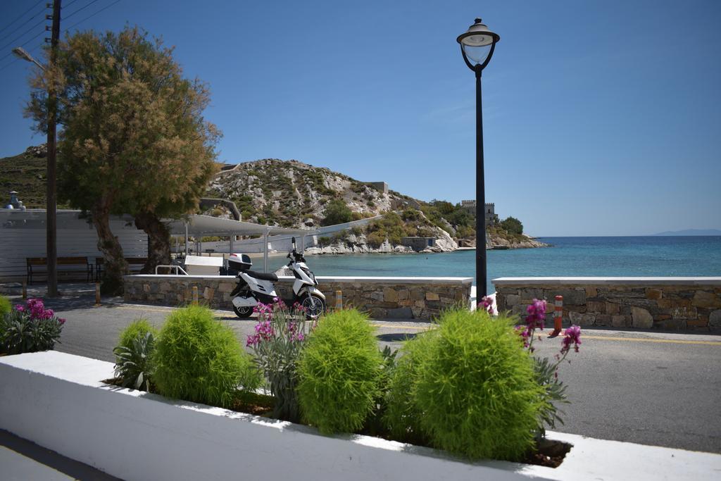 Vari Beach Hotel Екстериор снимка