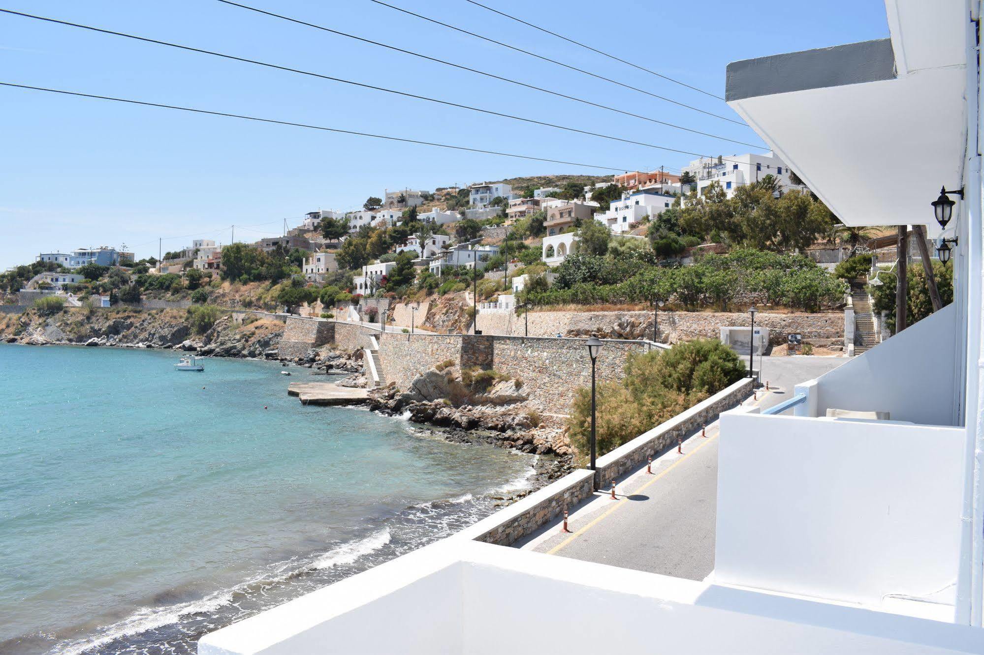 Vari Beach Hotel Екстериор снимка