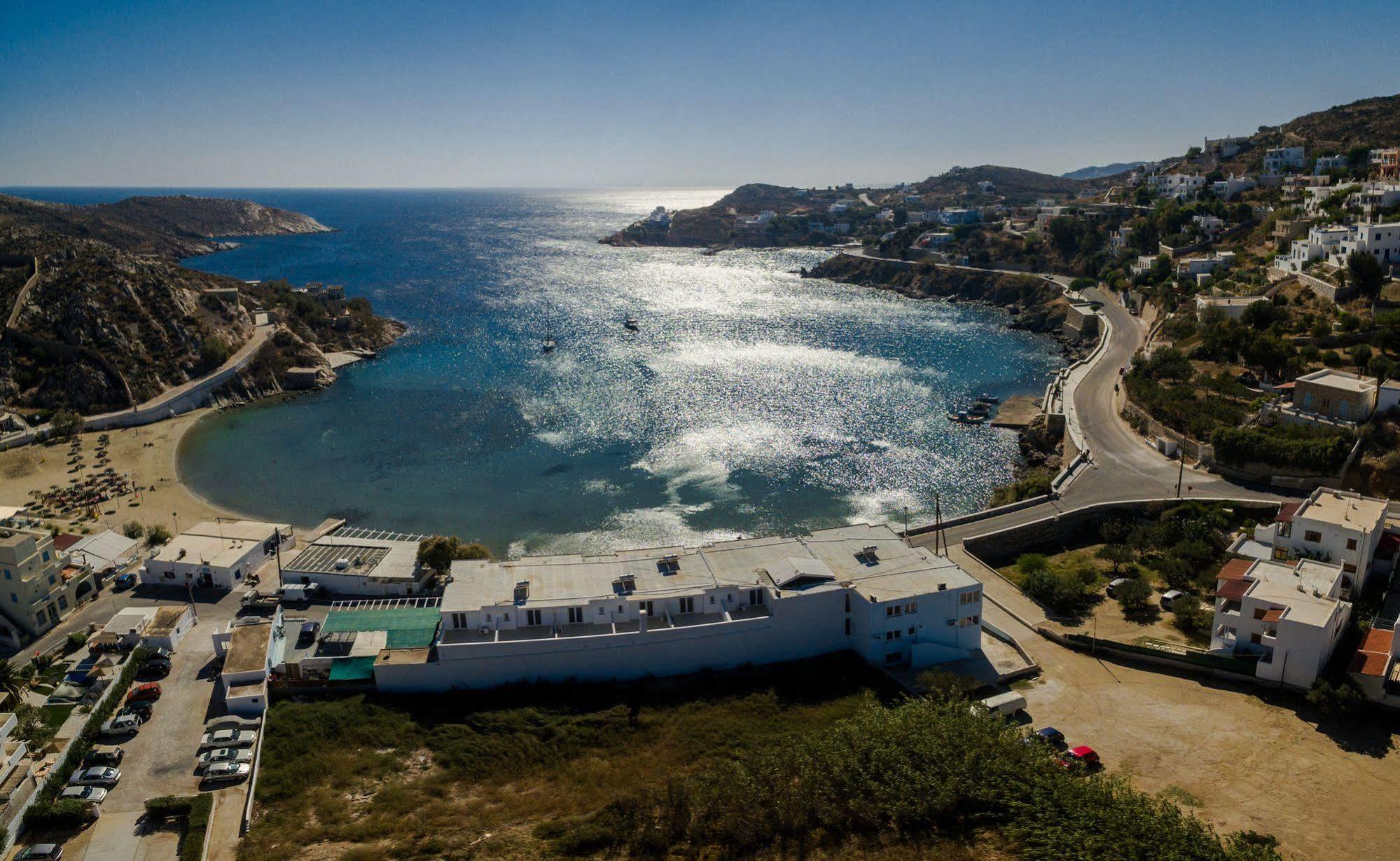 Vari Beach Hotel Екстериор снимка