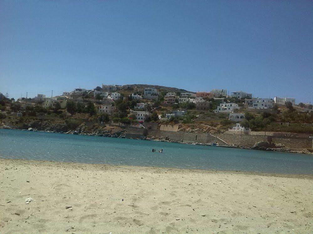 Vari Beach Hotel Екстериор снимка